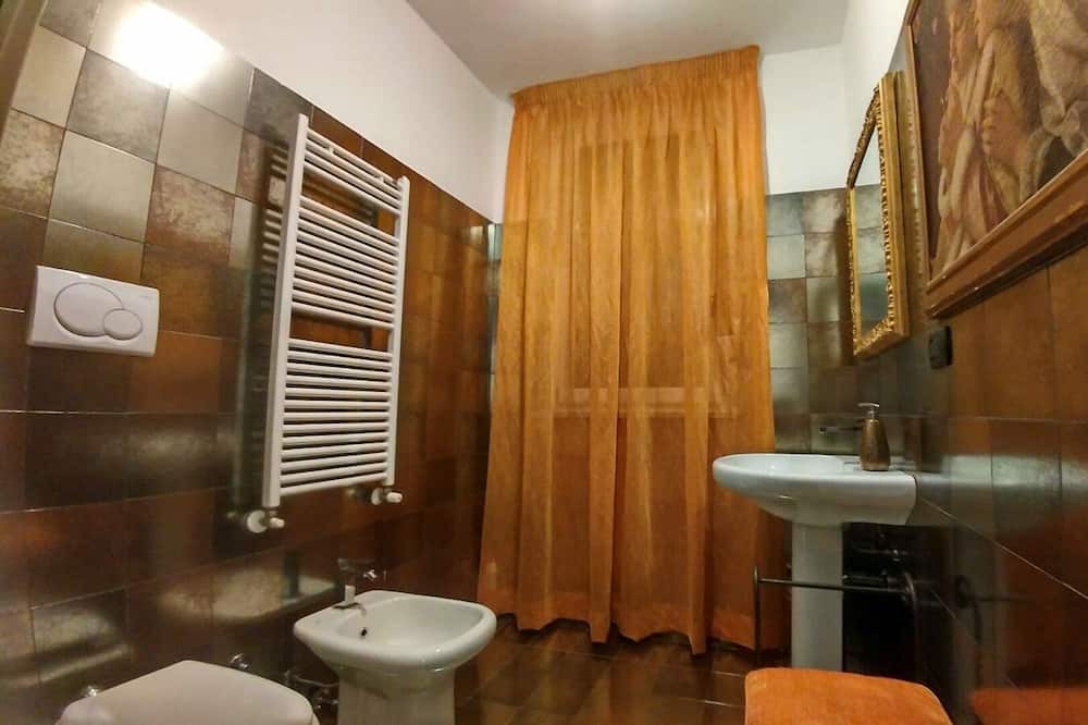 Photo of Bathroom in Arese