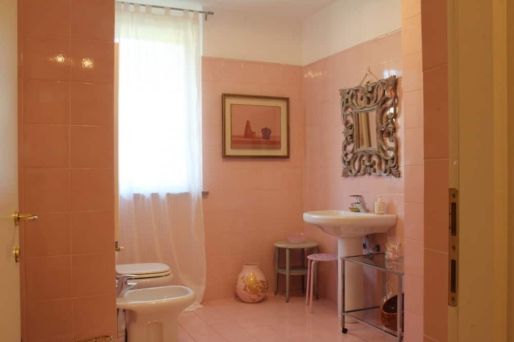 Photo of Bathroom in Arese