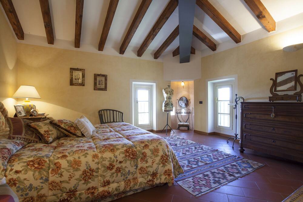 Photo of Bedroom in Pare