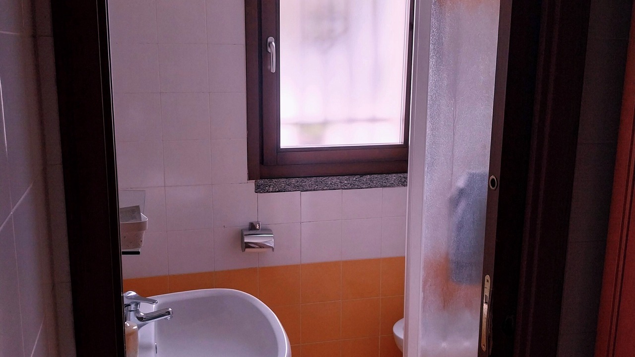 Photo of Bathroom in Peschiera Borromeo