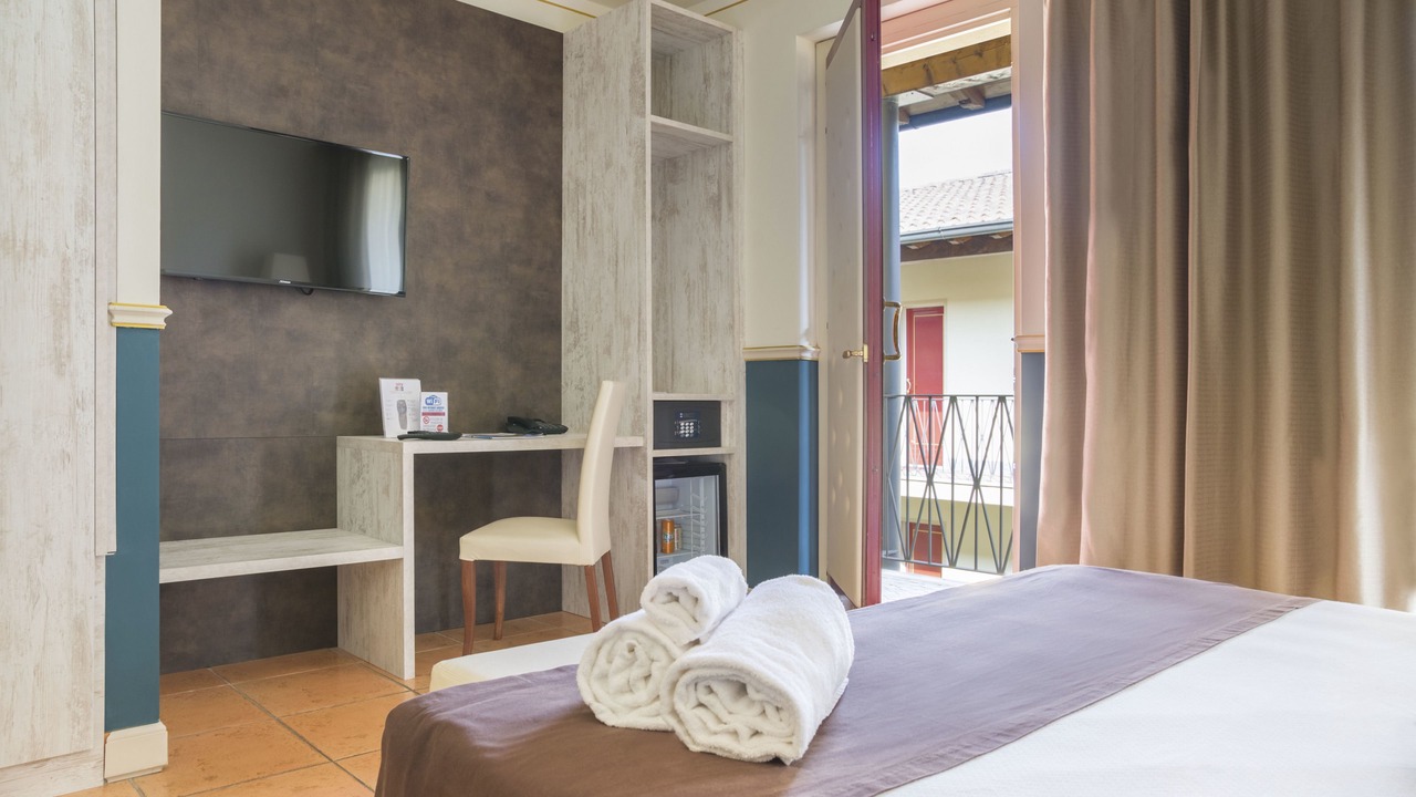 Photo of Bedroom in Crema