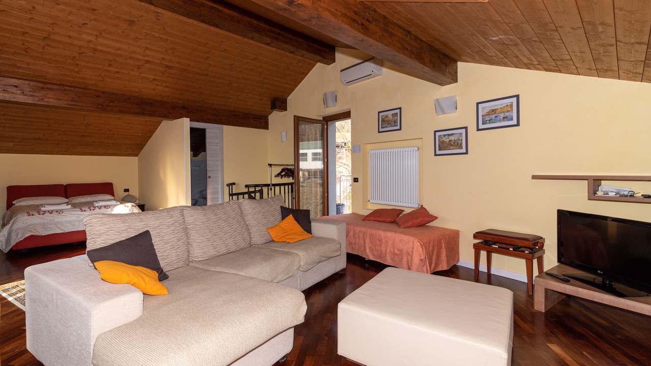 Photo of Patio Balcony in Olcio