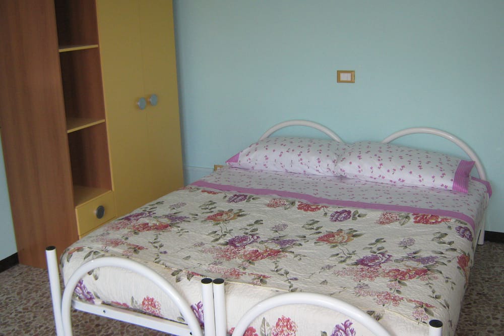 Photo of Bedroom in Borno