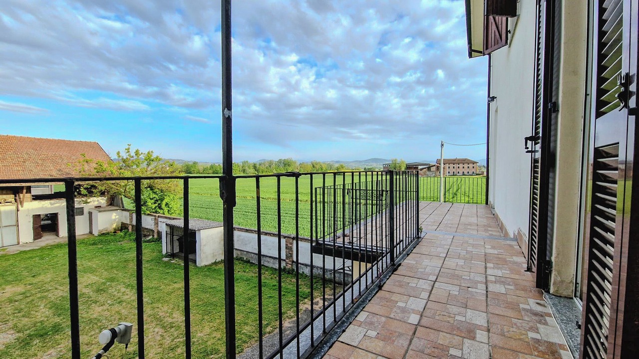 Photo of Patio Balcony in Sairano
