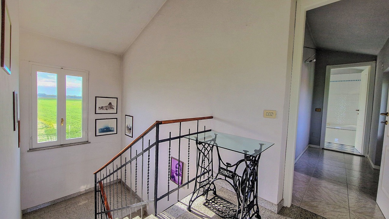 Photo of Patio Balcony in Sairano