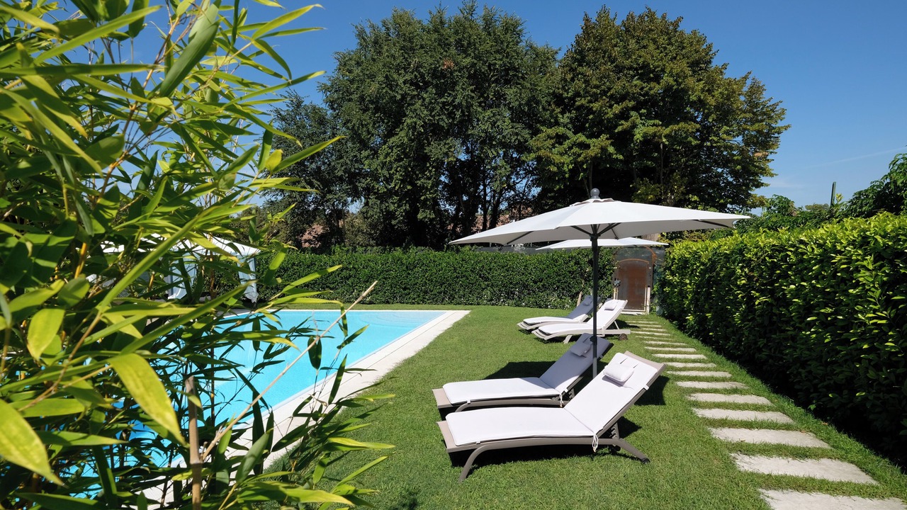 Photo of Outdoor in Mantua
