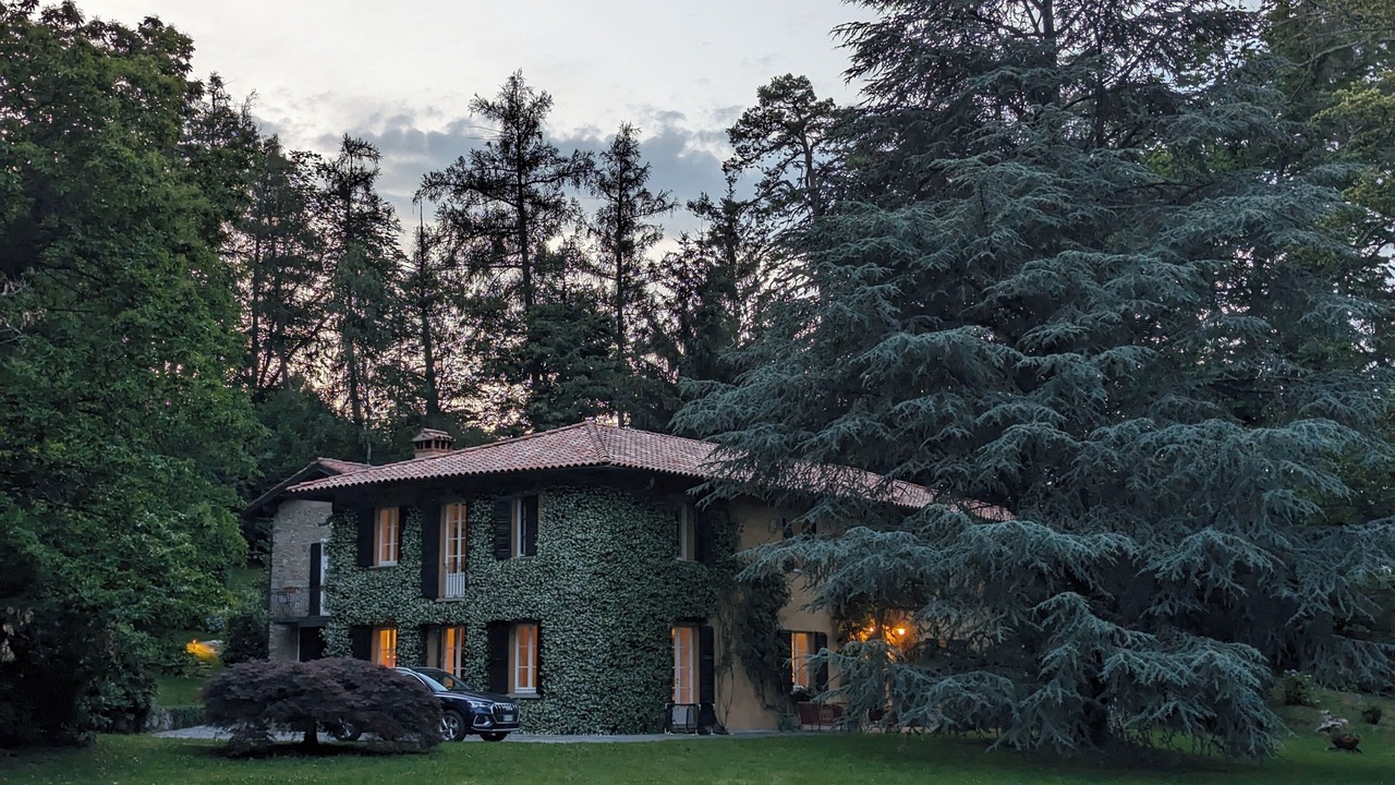 Photo of Outdoor in Guello