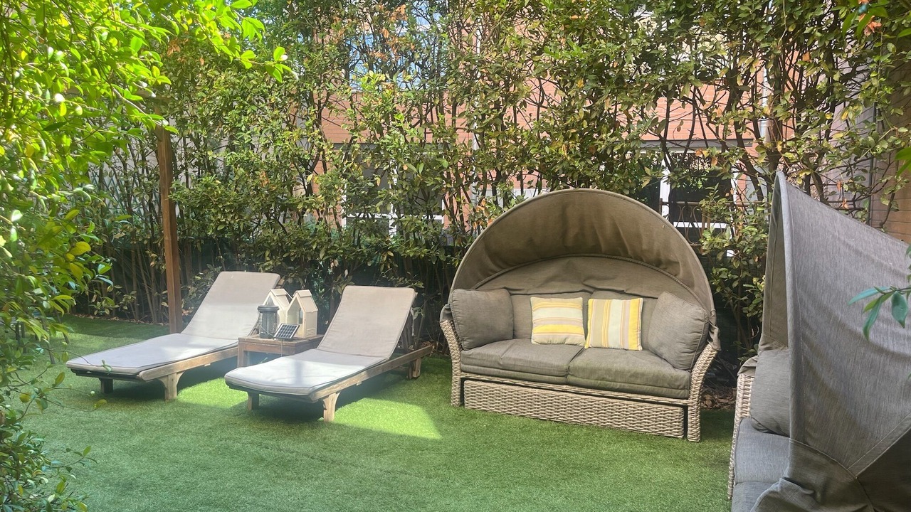 Photo of Outdoor in Foppette