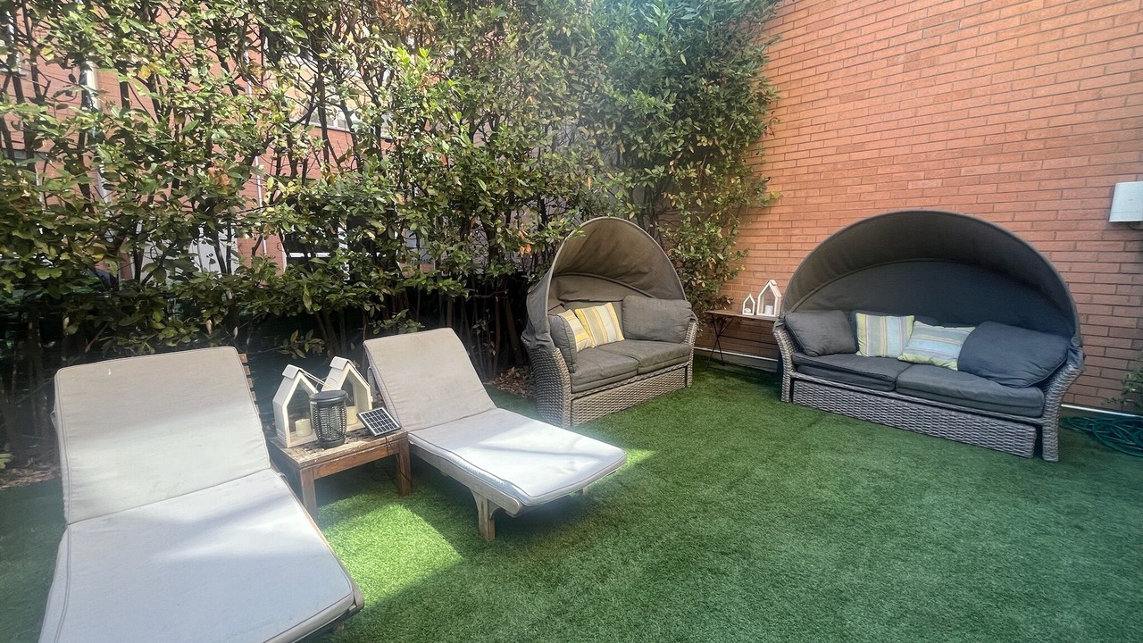 Photo of Outdoor in Foppette