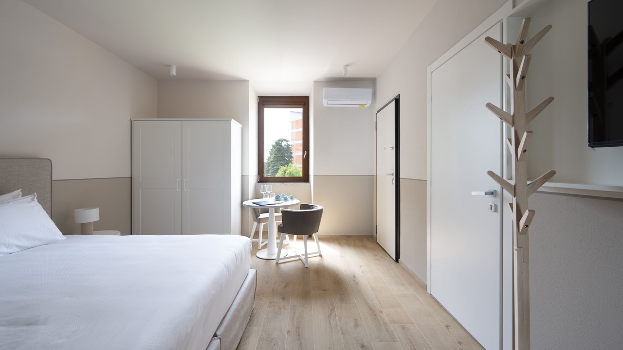 Photo of Bedroom in Como