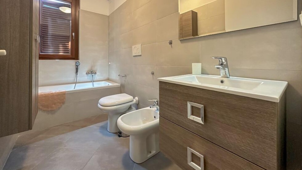 Photo of Bathroom in Rho