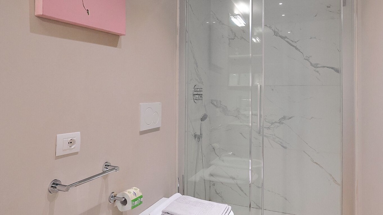 Photo of Bathroom in Chinatown