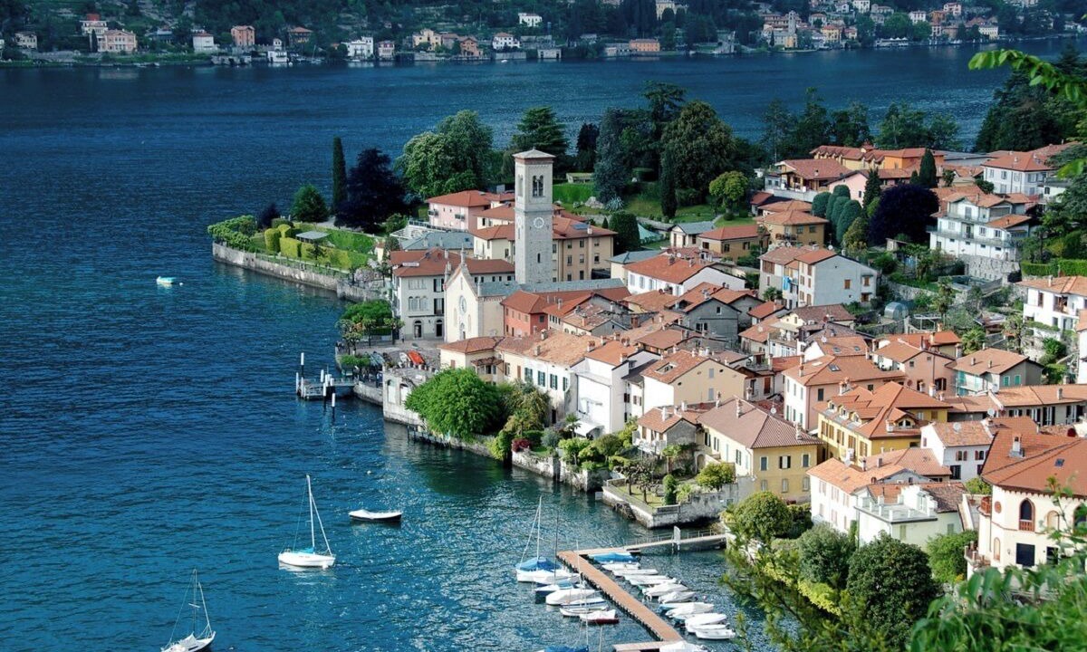 Photo of Others in Torno