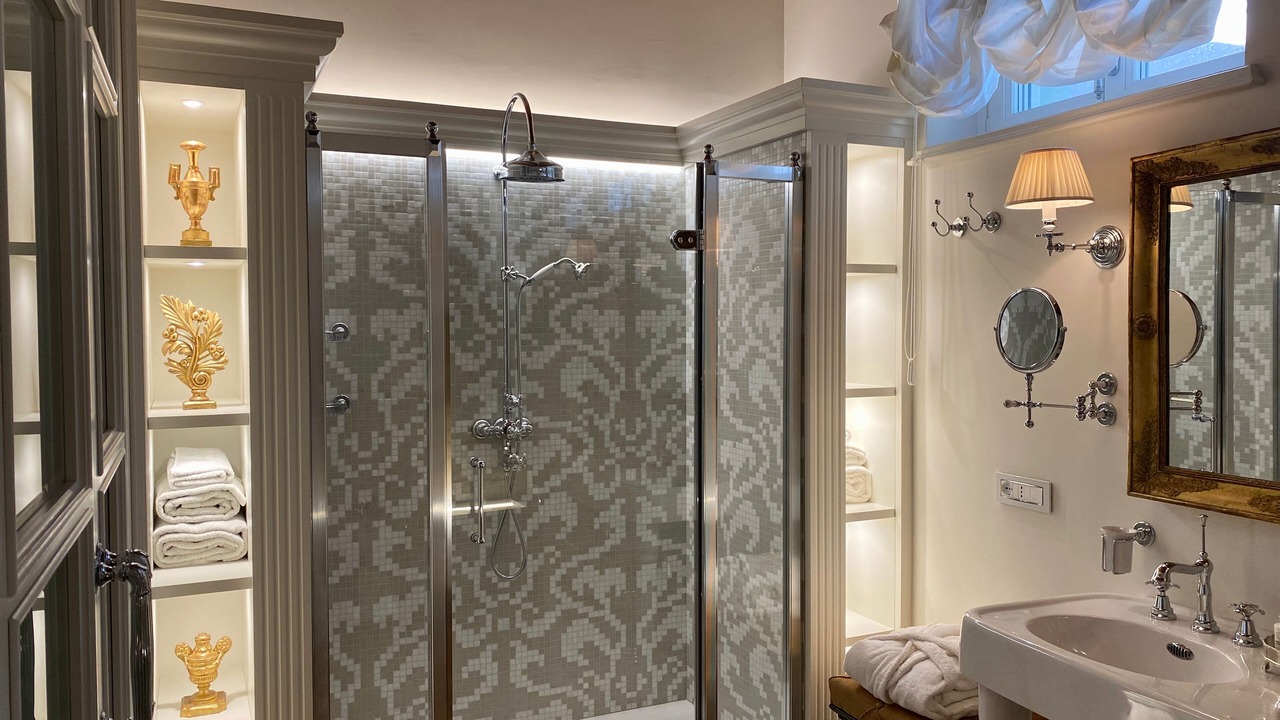 Photo of Bathroom in Desenzano del Garda City Centre