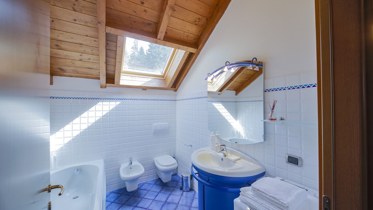 Photo of Bathroom in Como