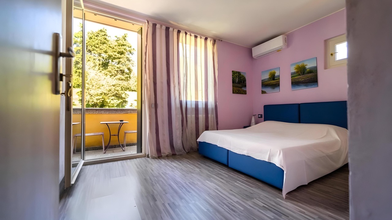 Photo of Bedroom in Lecco