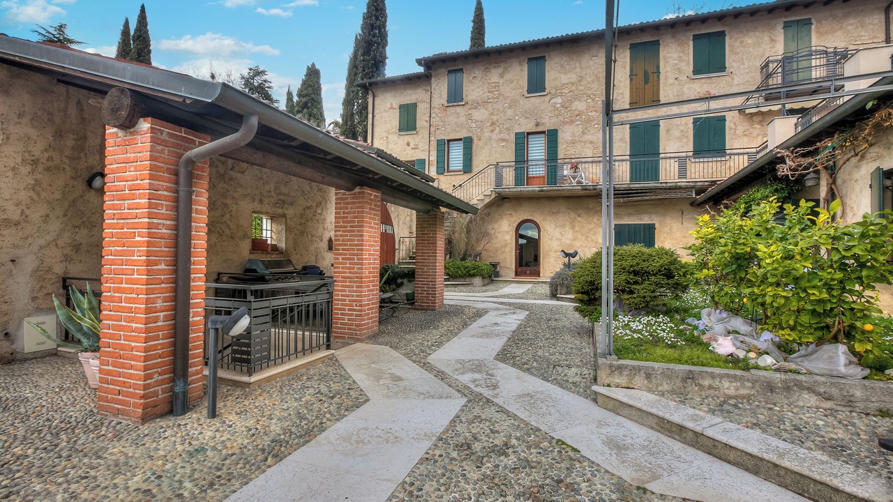 Photo of Patio Balcony in Salo