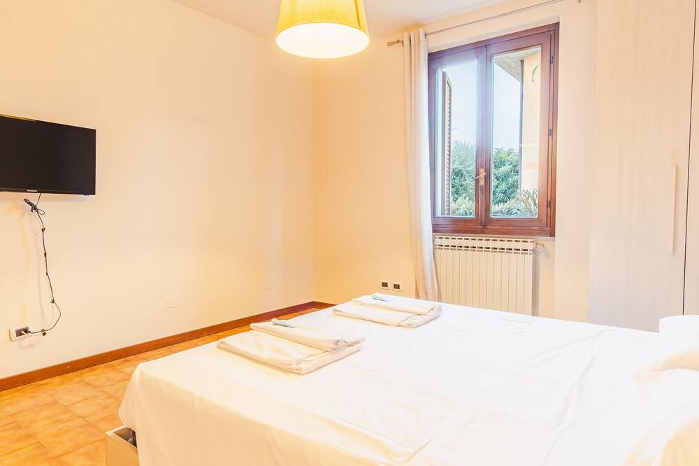 Photo of Bedroom in Desenzano del Garda