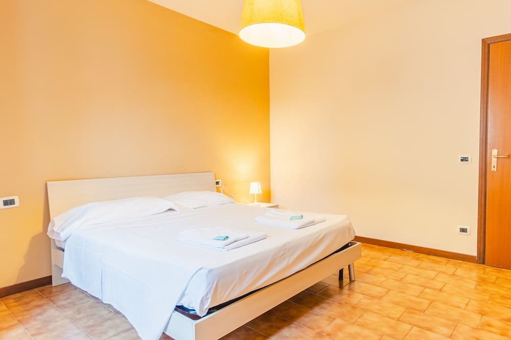 Photo of Bedroom in Desenzano del Garda