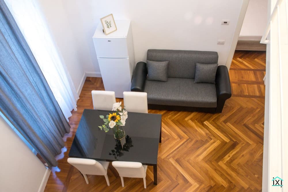 Photo of Livingroom in Downtown