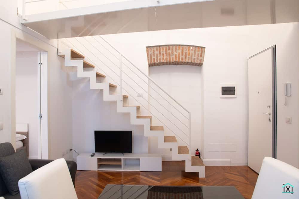 Photo of Livingroom in Downtown