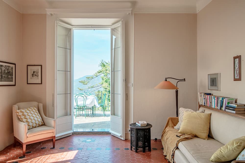 Photo of Livingroom in Brunate