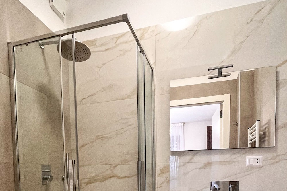 Photo of Bathroom in San Giuliano Milanese