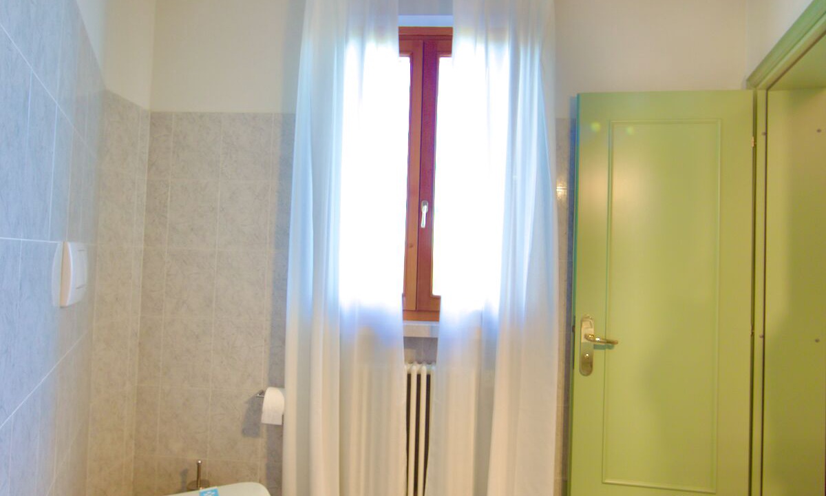 Photo of Bathroom in Seniga