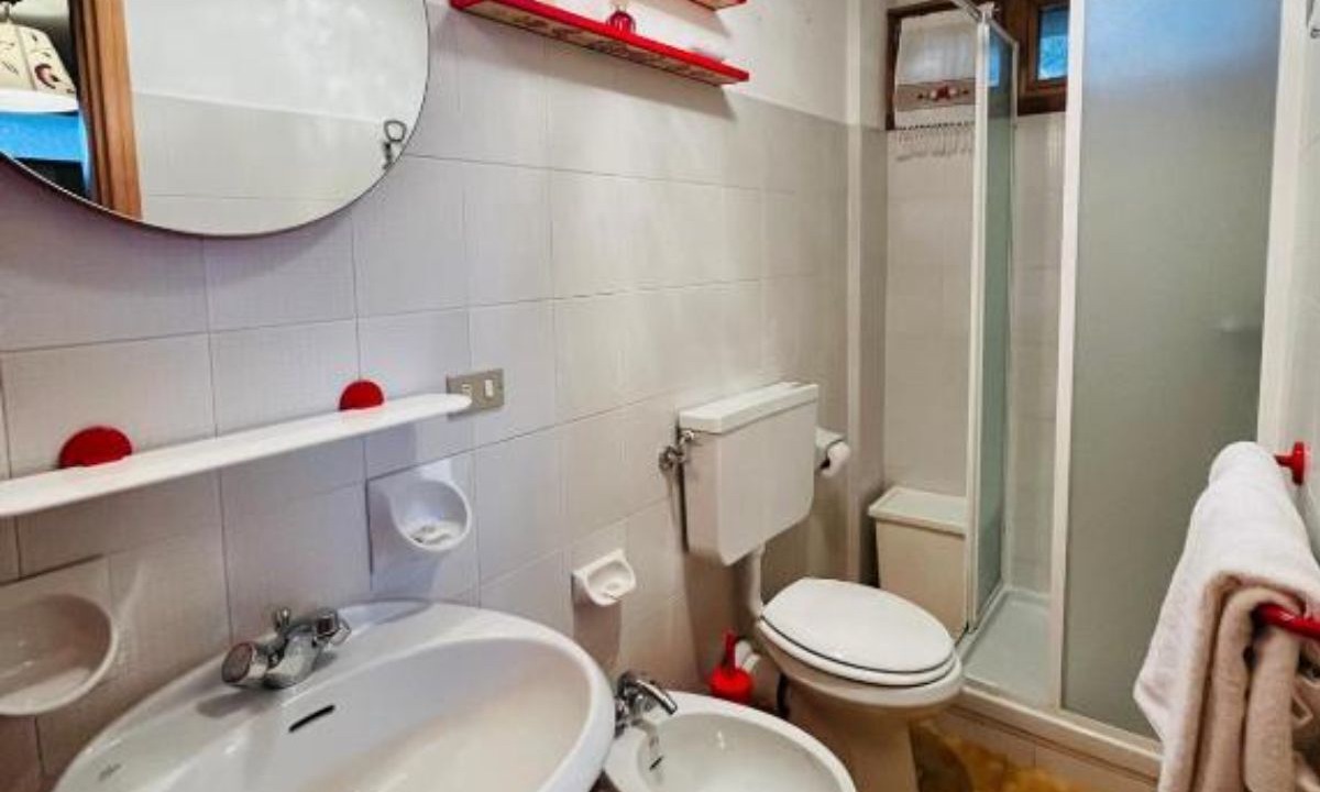 Photo of Bathroom in Campodolcino