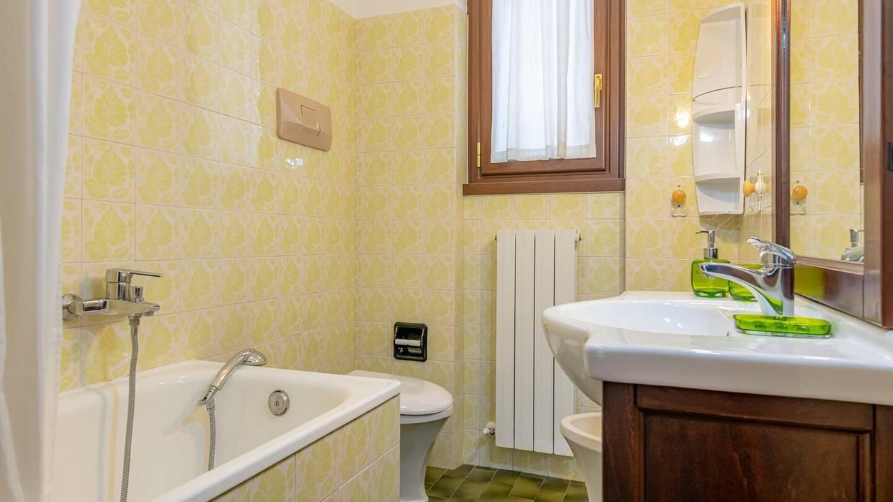 Photo of Bathroom in Limonta