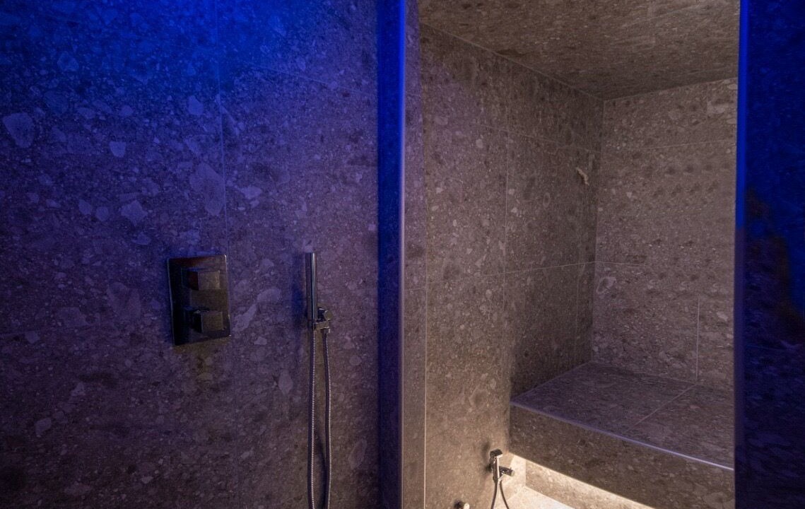 Photo of Bedroom in Lovere Old Town