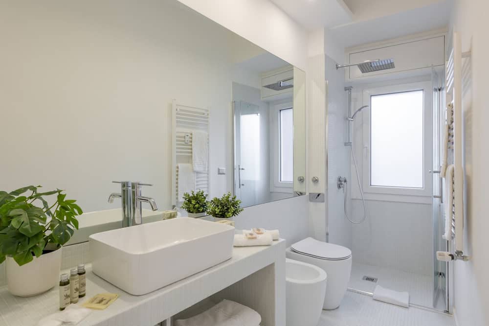 Photo of Bathroom in Gorla