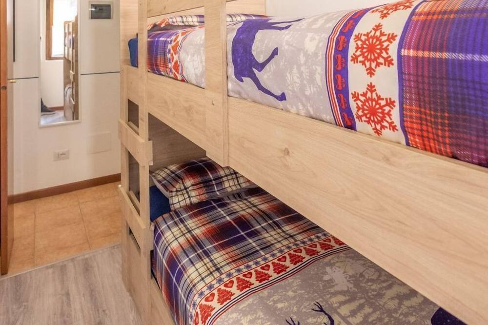 Photo of Bedroom in Colere