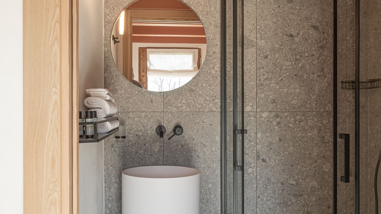 Photo of Bathroom in Menarola