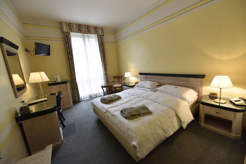 Photo of Bedroom in Sale Marasino