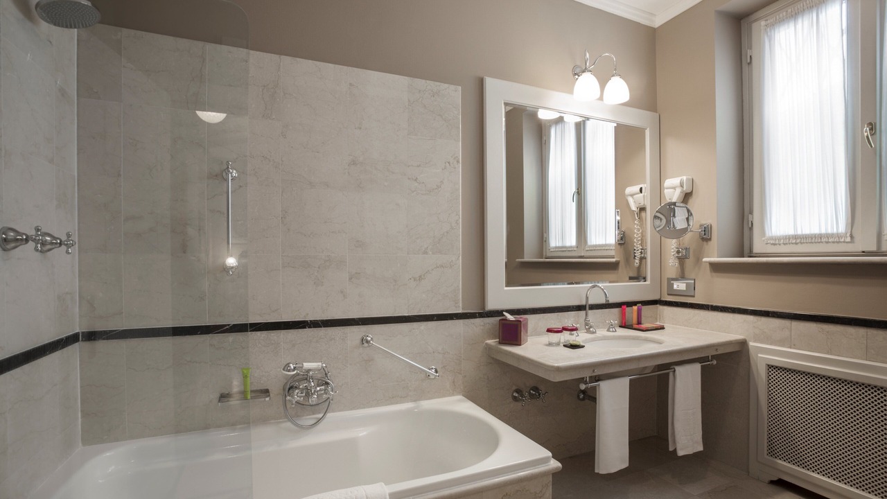 Photo of Bathroom in Scala