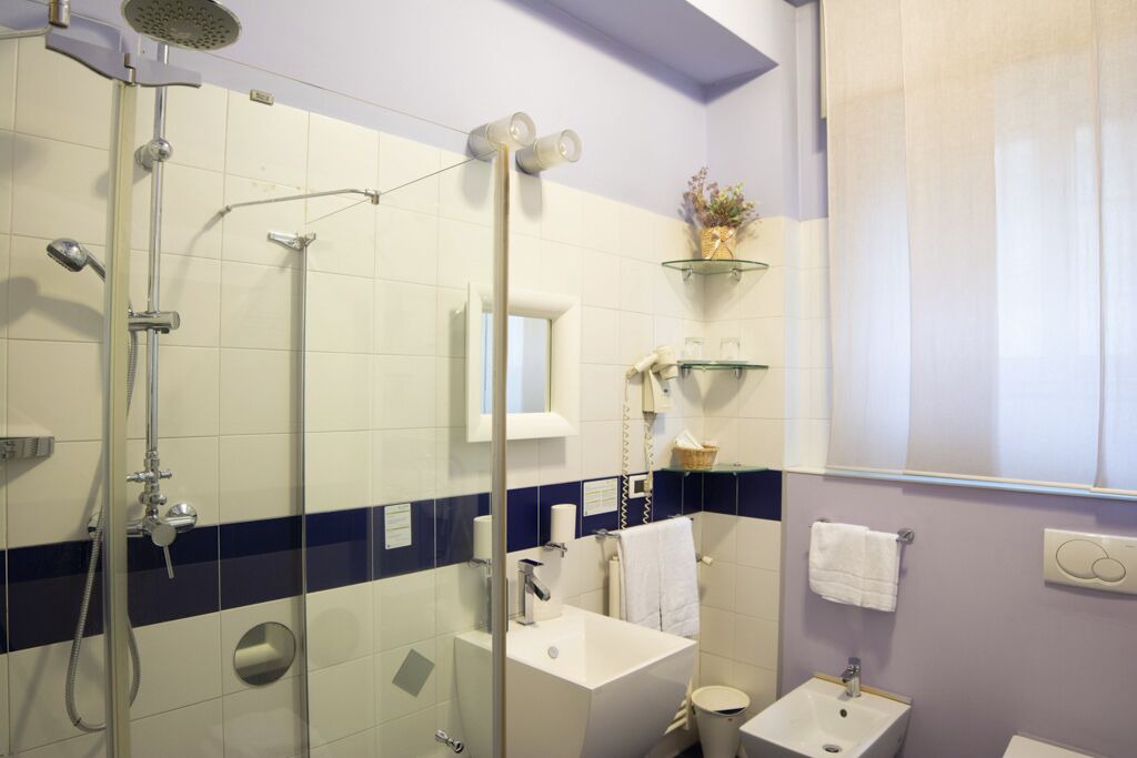 Photo of Bathroom in Affori