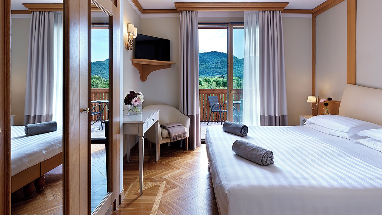 Photo of Bedroom in Iseo