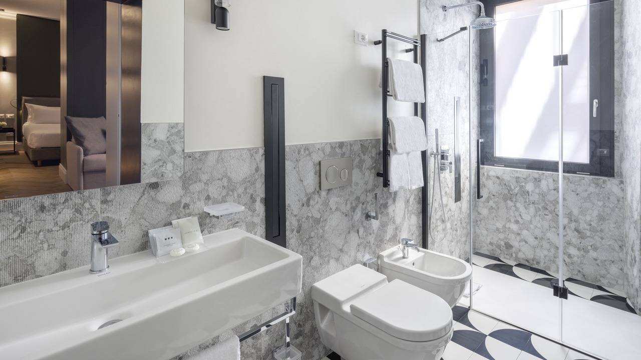 Photo of Bathroom in Central Station
