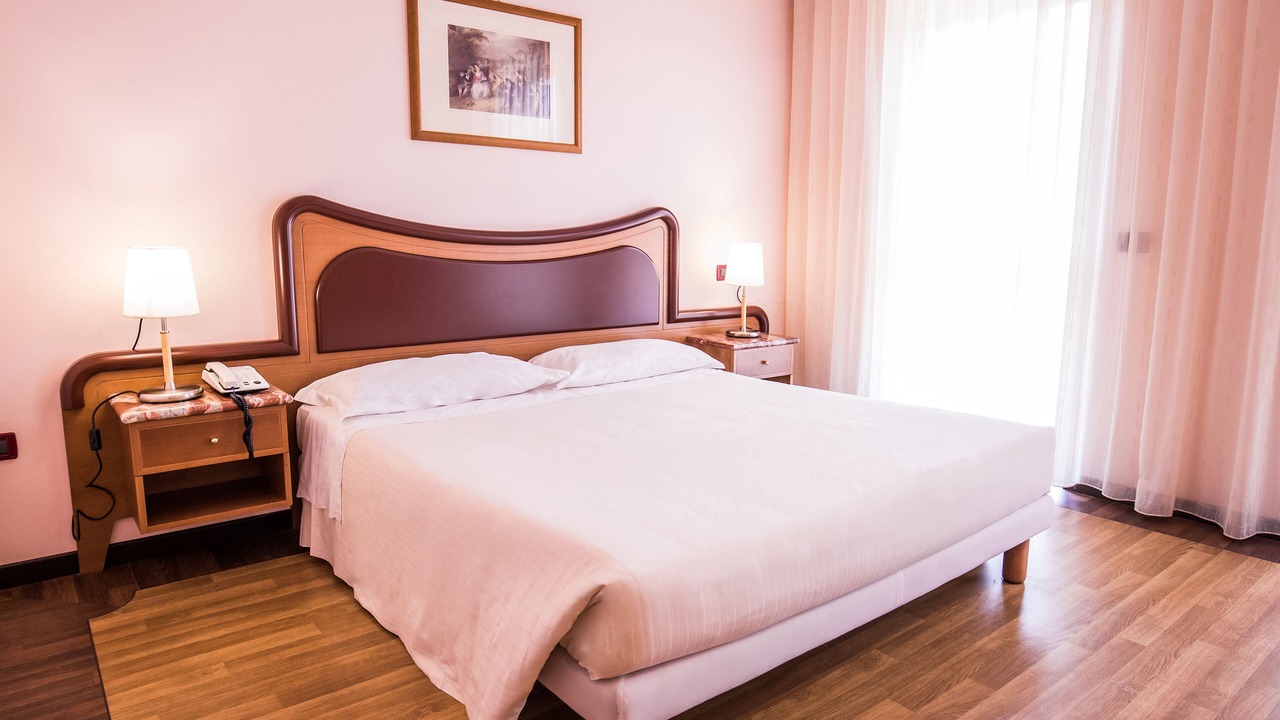Photo of Bedroom in Ome