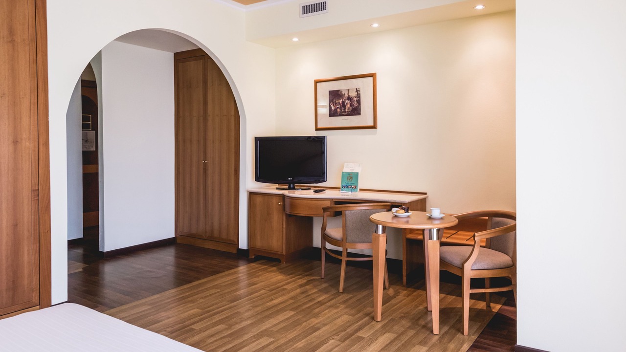Photo of Bedroom in Ome
