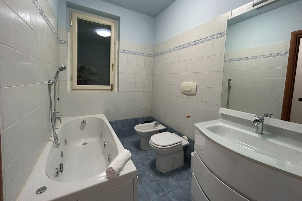 Photo of Bathroom in Brembate