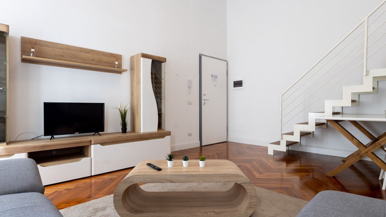 Photo of Livingroom in Downtown