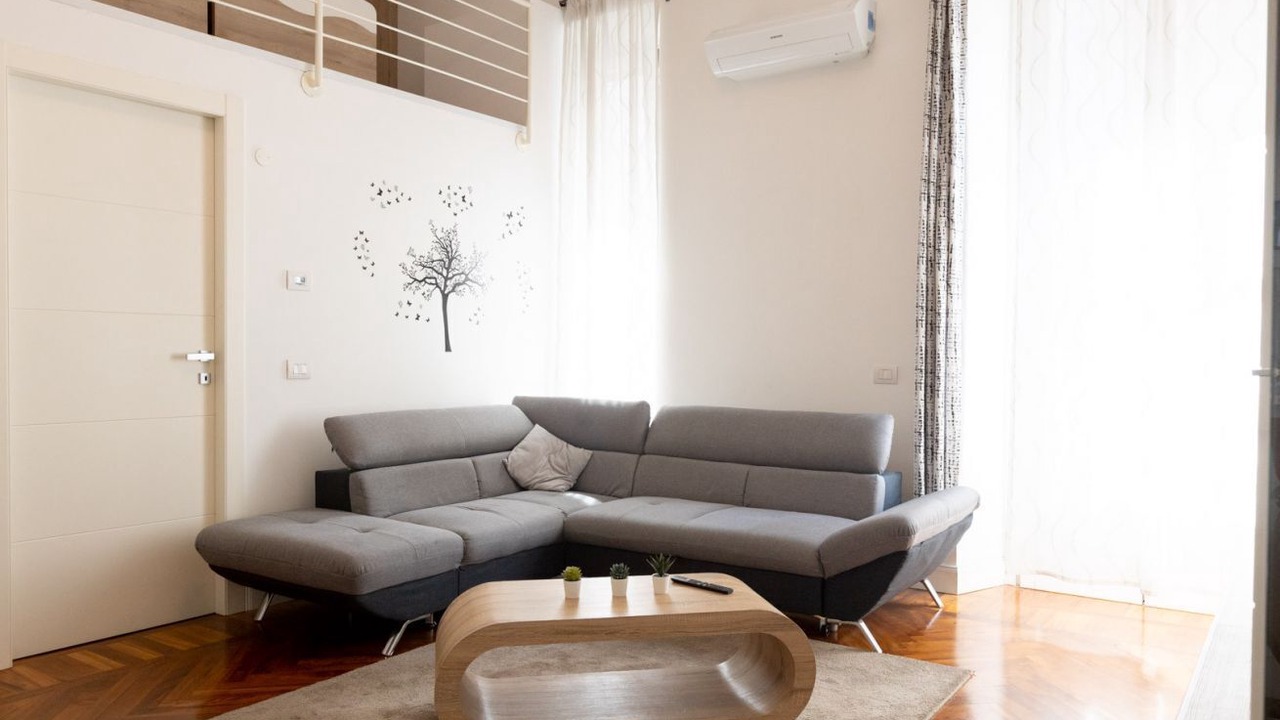 Photo of Livingroom in Downtown