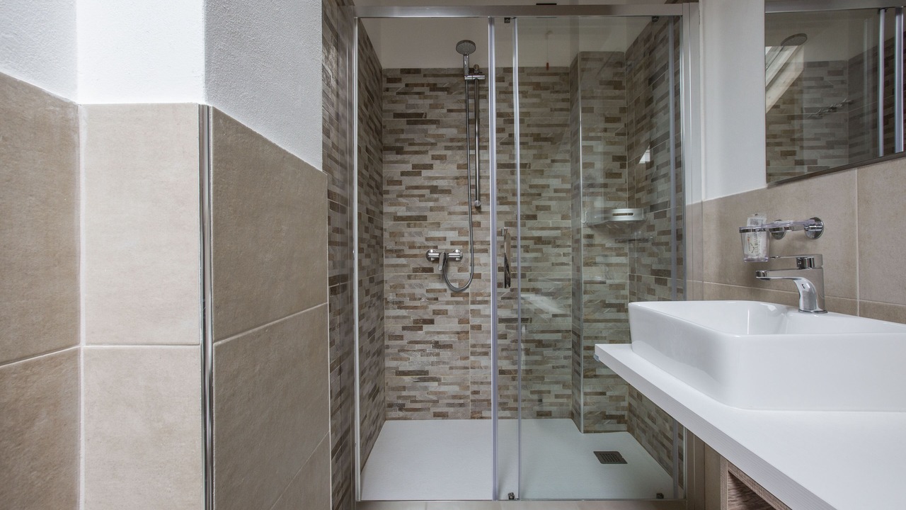 Photo of Bathroom in Albese con Cassano