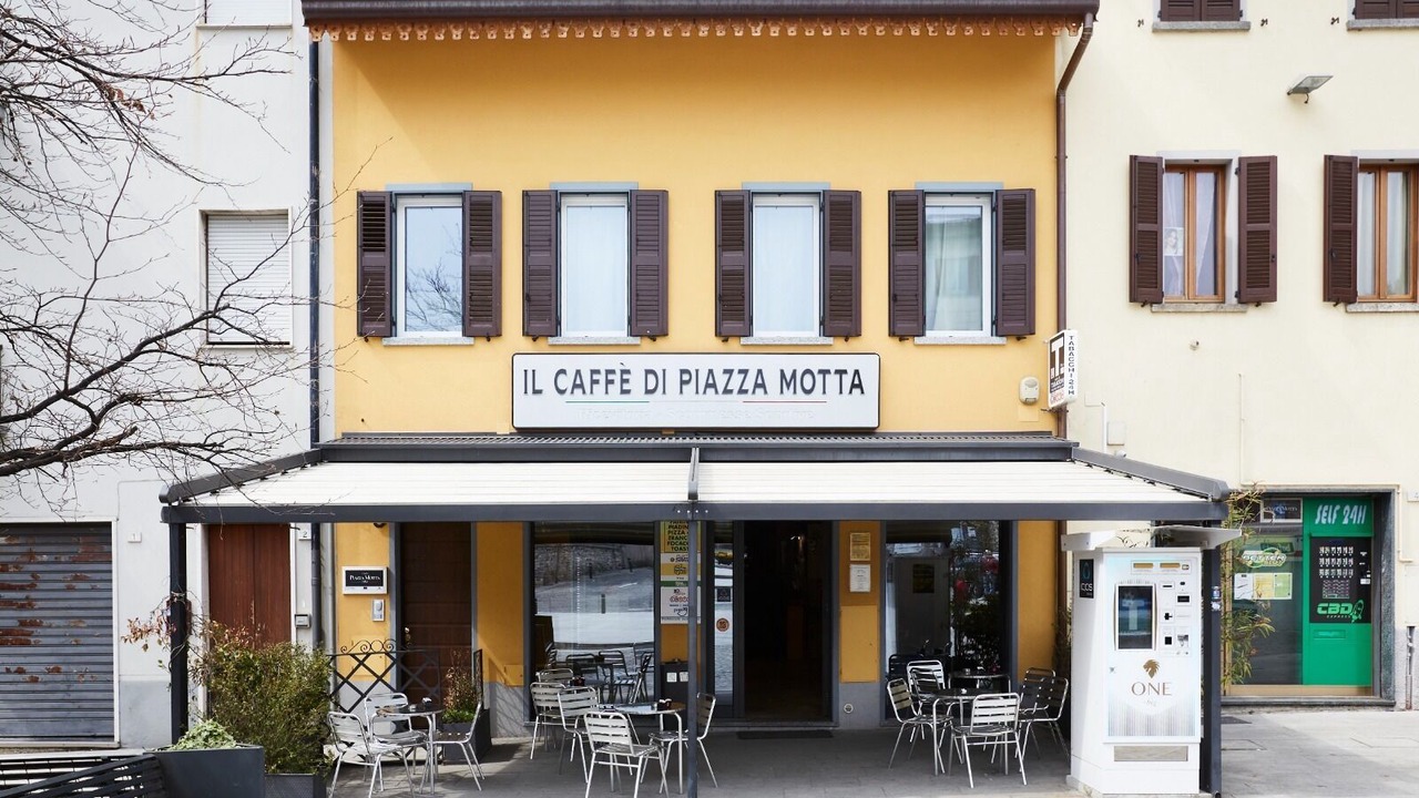 Photo of Outdoor in Albese con Cassano