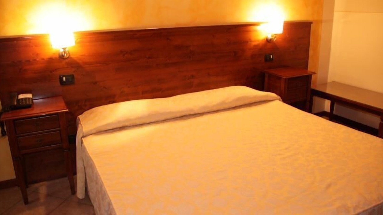 Photo of Bedroom in Ghedi