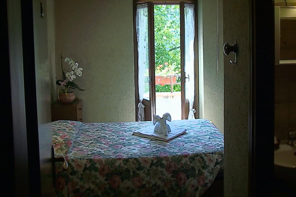Photo of Bedroom in Alta Valle Intelvi