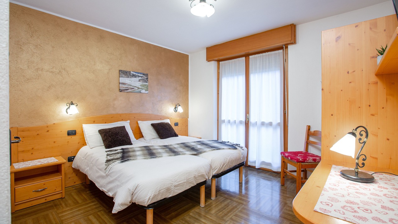 Photo of Bedroom in Lanzada