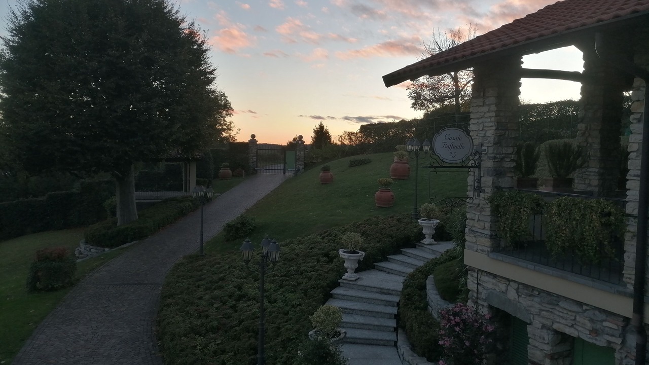 Photo of Buildings in Albese con Cassano